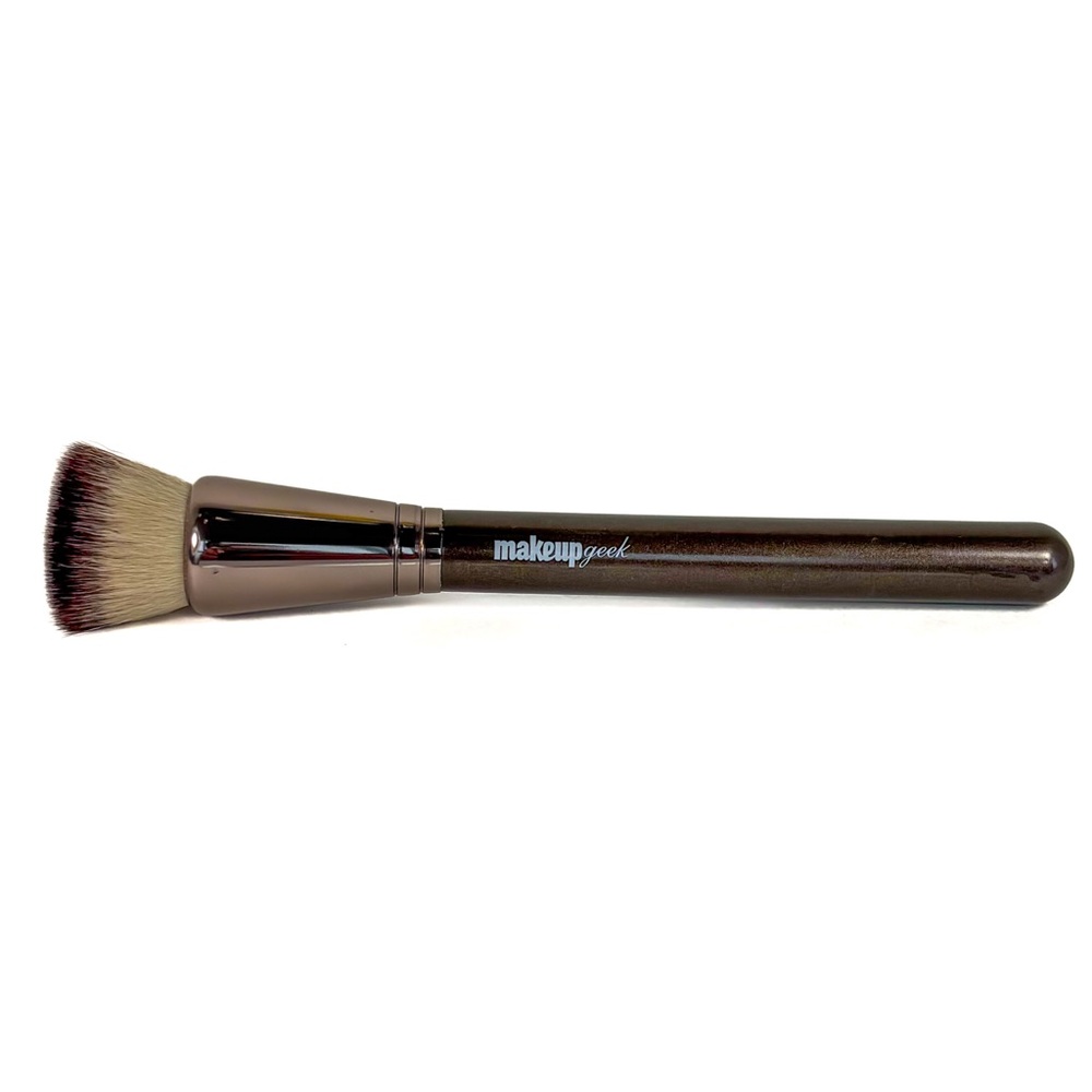 Makeup Geek Foundation Stippling Brush
